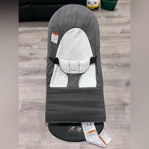 BabyBjorn bouncer